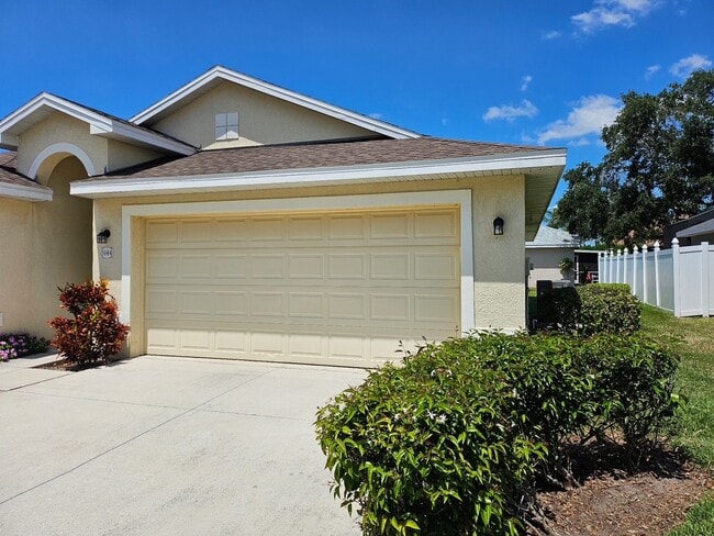 Photo - 5144 Lansdowne Way