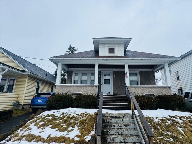 Building Photo - 121 N McKinley Ave