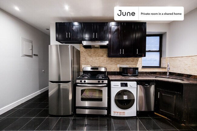 Room in Shared 3 bed/1 bath home in Central Harlem