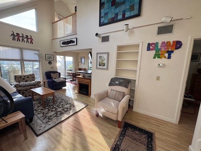 Photo - 127 Pettey Ln