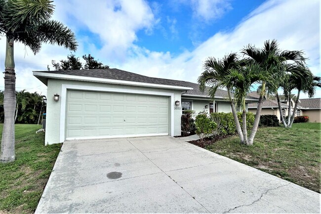 3322 Oasis Blvd - 3322 Oasis Blvd House