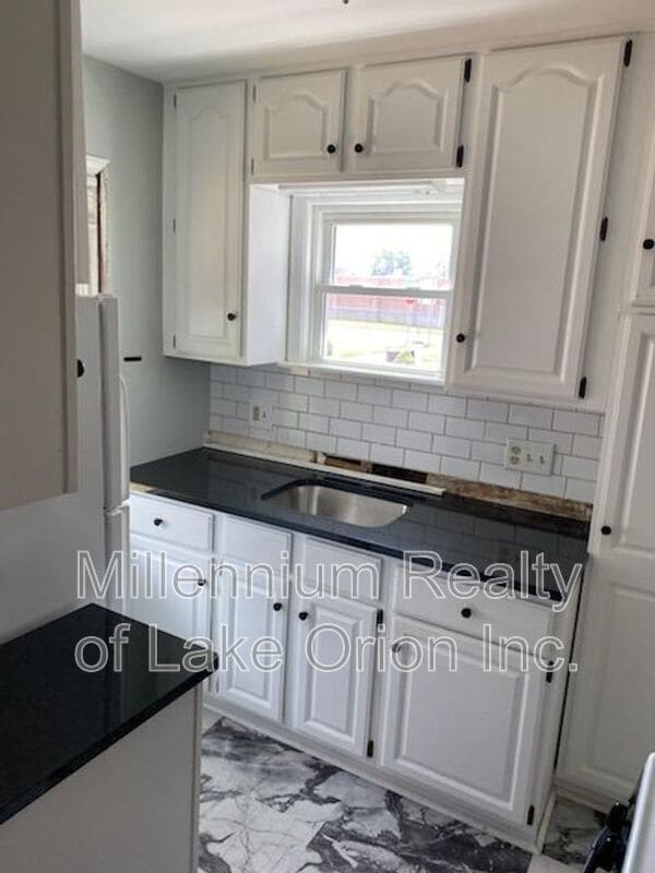 Photo - 1522 Longfellow Ave