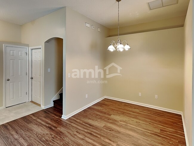 Photo - 2533 Royal Pointe Dr