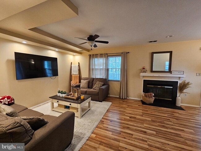 Photo - 17 Exeter Ct