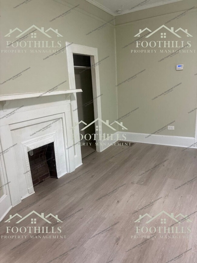 Photo - 6 N Hammett St
