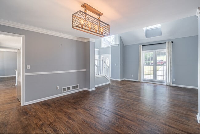 Photo - 1321 Yorktown Cir