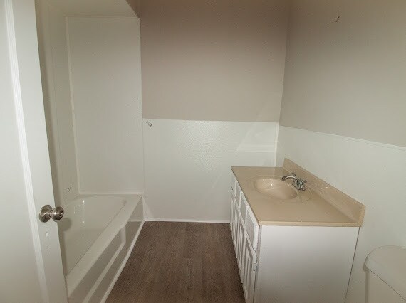 Photo - 820 McMillon Ave