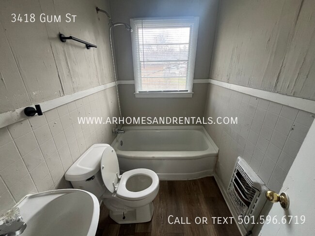 Photo - 3418 Gum St