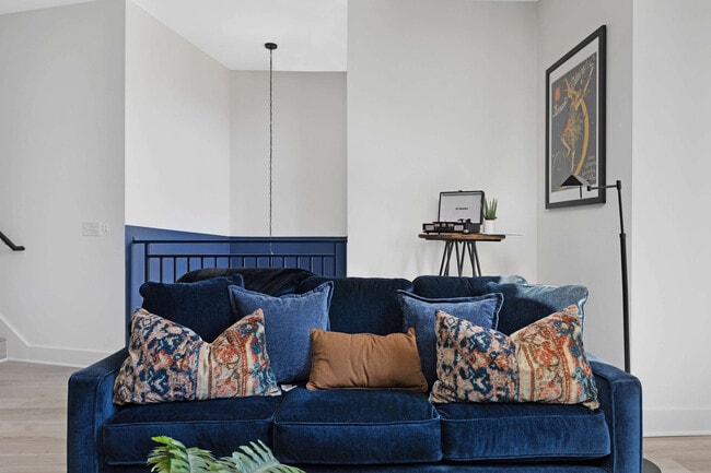 Photo - 923 Ramsey St Unit ID1045340P