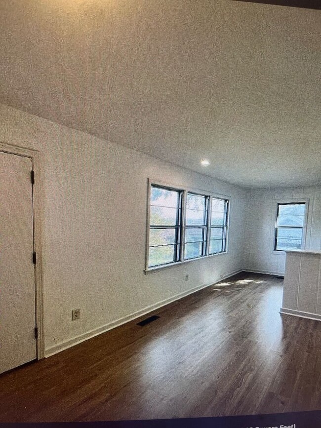 Photo - Newly 2 Bedroom Remolded Home Inglenook Area