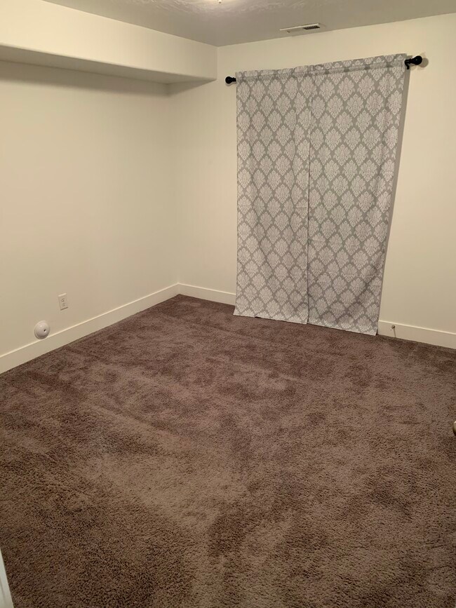 Photo - 4963 E Silver Ridge Rd Unidad Basement