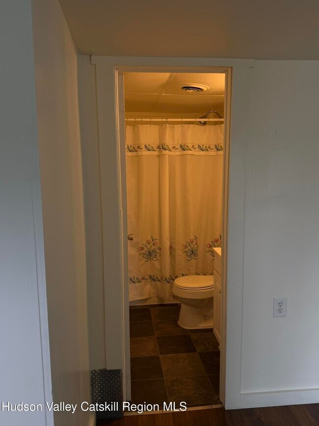Photo - 48 Plattekill Dr