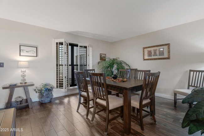 Photo - 5102 N 31st Pl Unit 412