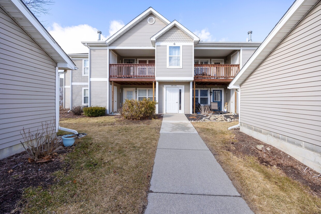 Photo - 1380 Heatherwood Ln (Ann Arbor, MI)