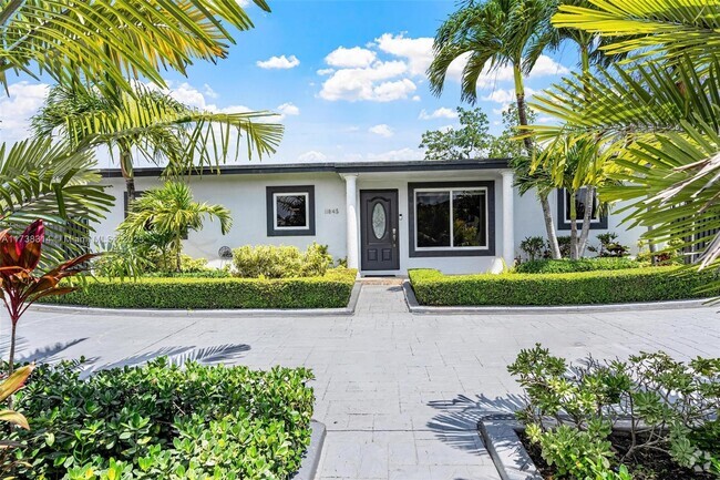 Building Photo - 11845 SW 190th Terrace Rental