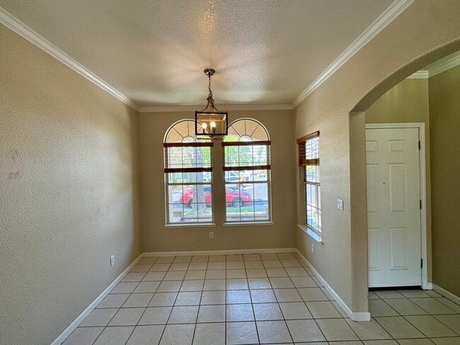 Photo - Beautiful 3 Bed / 2 Bath Home with 2-Car Garage in Roseville