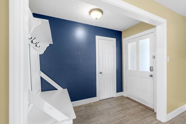Photo - 3010 Westerland Dr