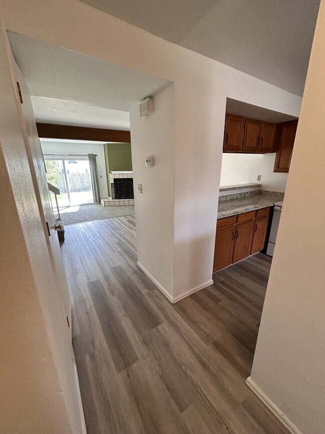 Photo - 954 Brant Hollow Ct