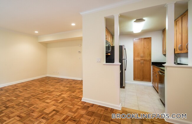 Photo - 563 VFW Parkway Apartamento