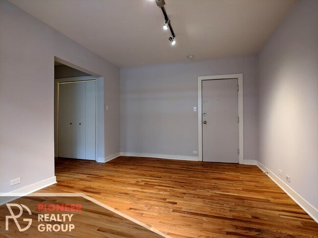 Photo - 2430 N Kedzie Blvd