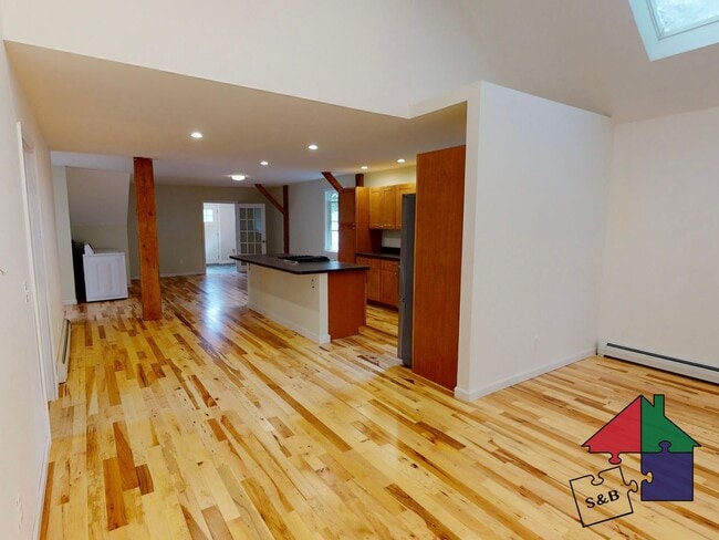 Building Photo - 118 S Main St Unit #1 Rental