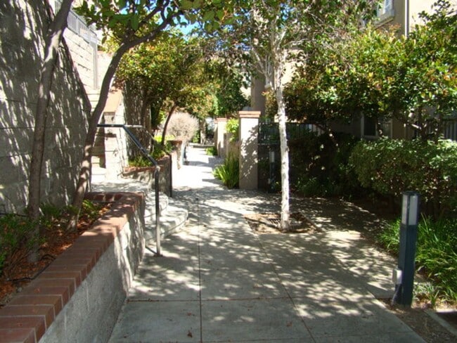 Photo - Townhouse 2 bedroom, 2 bath, washer/dryer, refrigerator, 2 car garage, patio