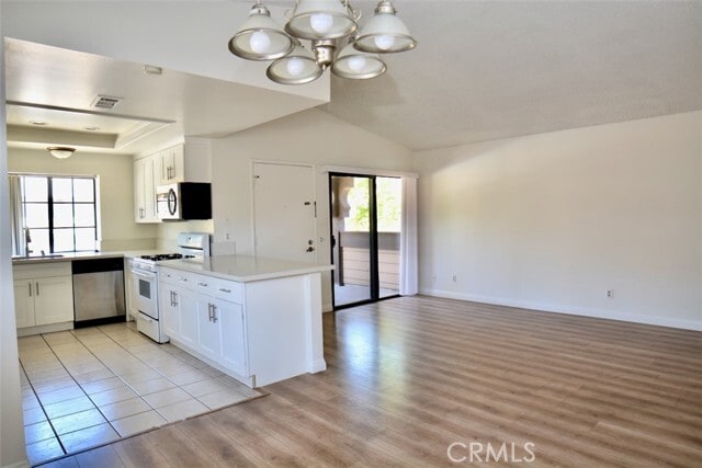 Photo - 21696 Laurelrim Dr Unidad B