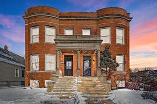 Building Photo - 519 W 65th Pl Unit 1