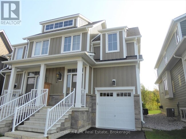 Photo - 154 Yellow Birch Cres