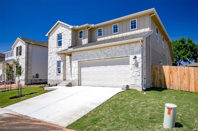 Photo - 107 Greenspire Downs Dr House