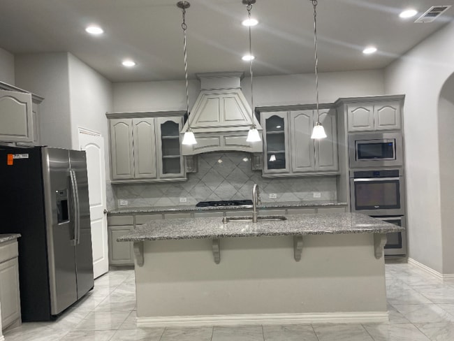 Photo - 6809 Helena Way