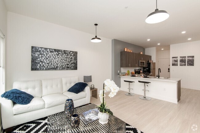 Building Photo - The Fairmount at McGinley Rental