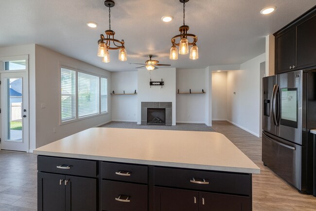Photo - MOVE IN READY! Welcome Home! 3 bed/2 bath ...