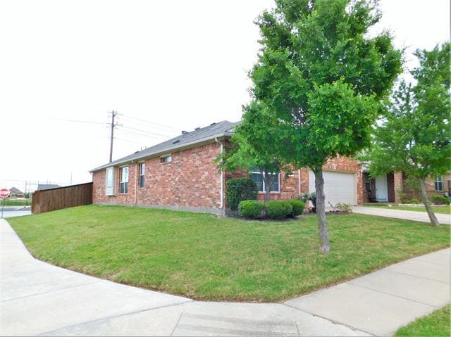 Photo - 701 Lone Pine Dr