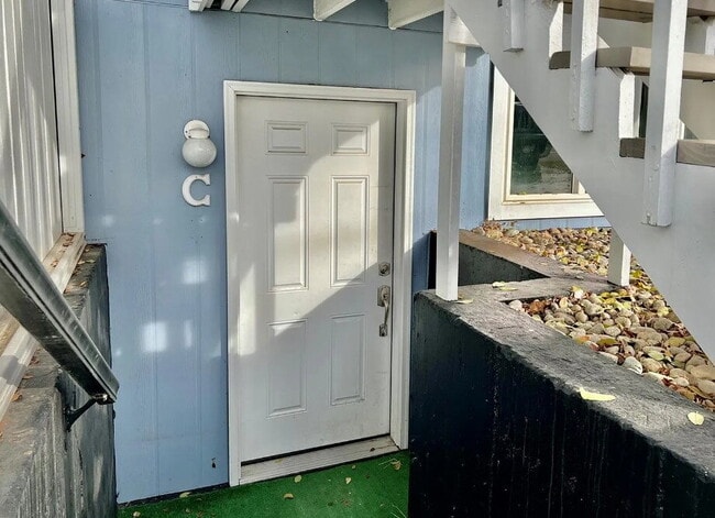 Photo - Beautiful 2-Bedroom Gem with Spacious Layo... Unit C