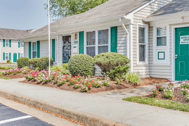 Dominion Pines Apartments