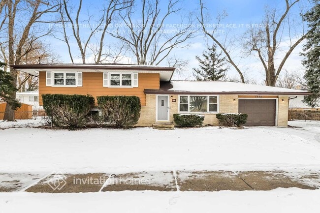 Building Photo - 5925 W 91st St