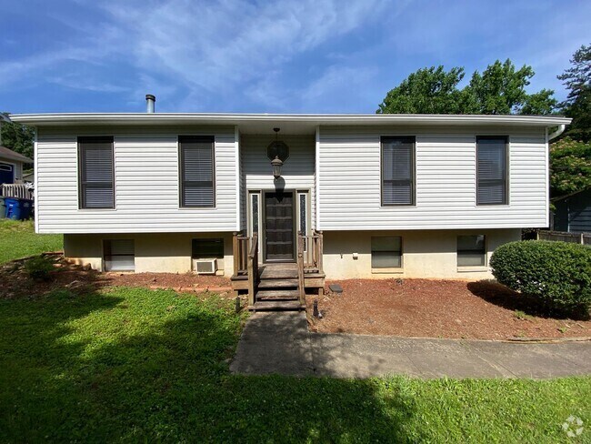 Building Photo - 1250 Millerwood Dr Rental