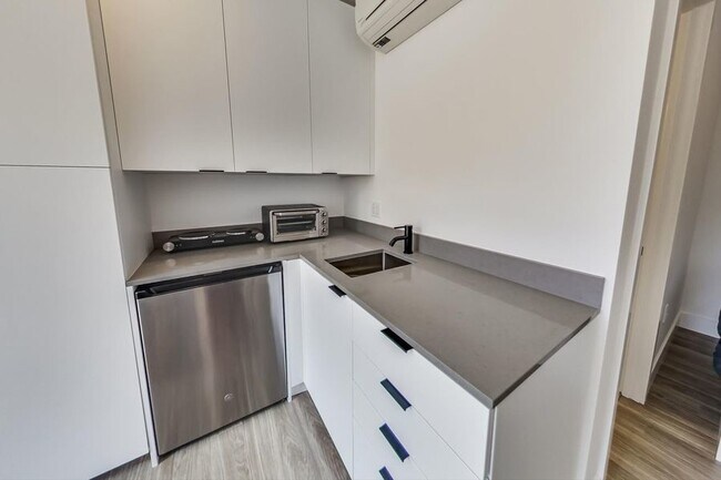 Photo - Artthaus Mandela: New Luxury Apartments! 4... Unidad B