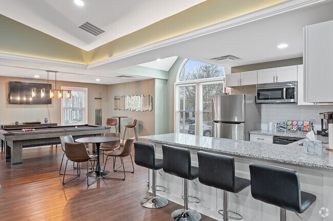 Spectacular Clubhouse - 860 East Rental