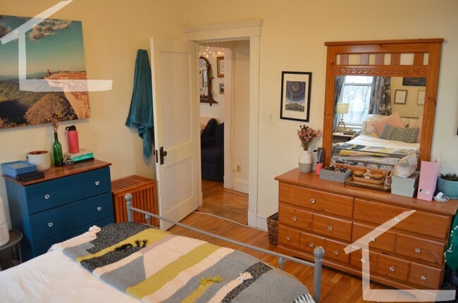 Photo - Spacious Allston 1 bed!!! JULY 1ST MOVE IN!!