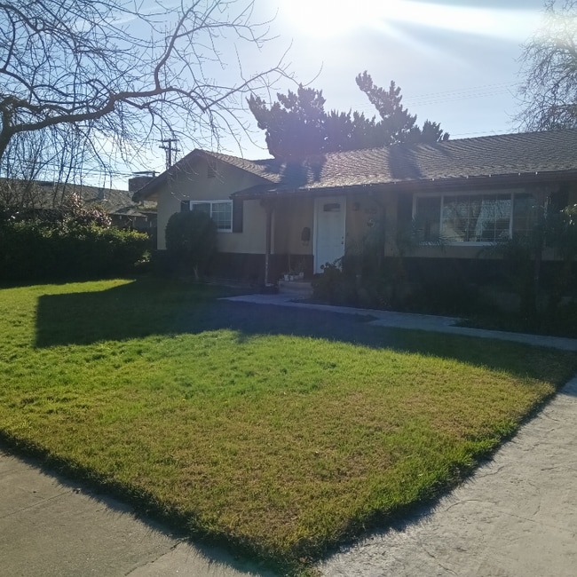 Photo - 1825 College Ave