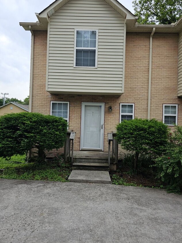 Knoxville 37912 - 2 bedroom 1.5 bath - Cal... - Knoxville 37912 - 2 bedroom 1.5 bath - Cal...