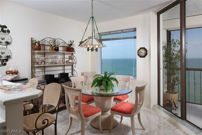 Photo - 8171 Bay Colony Dr Unidad 1202