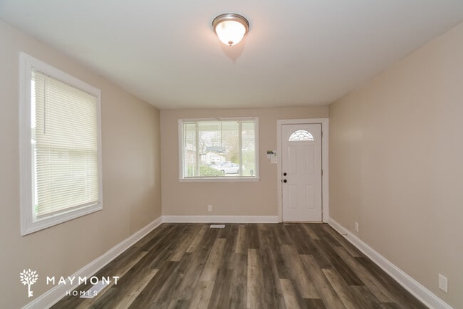 Photo - 511 Commonwealth St