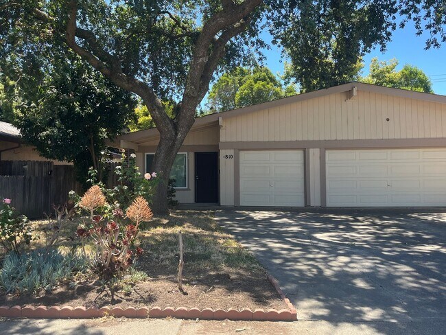 Photo - Cowell 4808-4810 Unit 4810