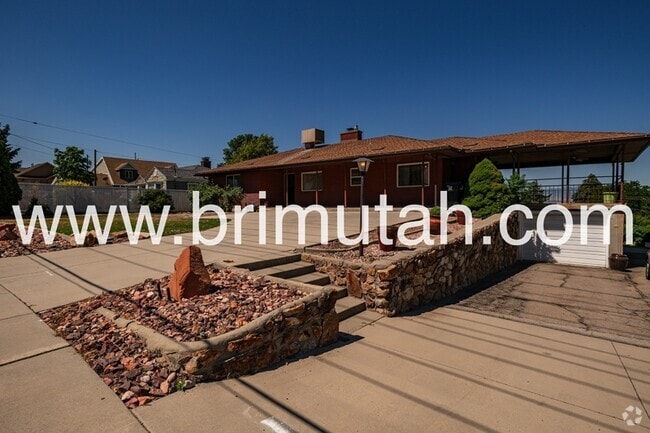 Building Photo - 7444 S 2300 E Rental