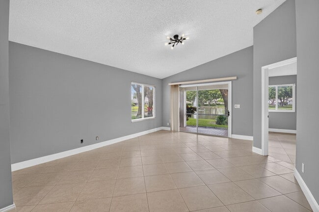 Photo - 9220A Vineland Ct