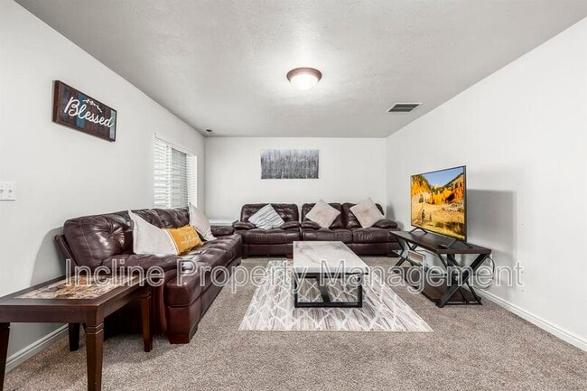 Photo - 7623 Yellowwood Ln