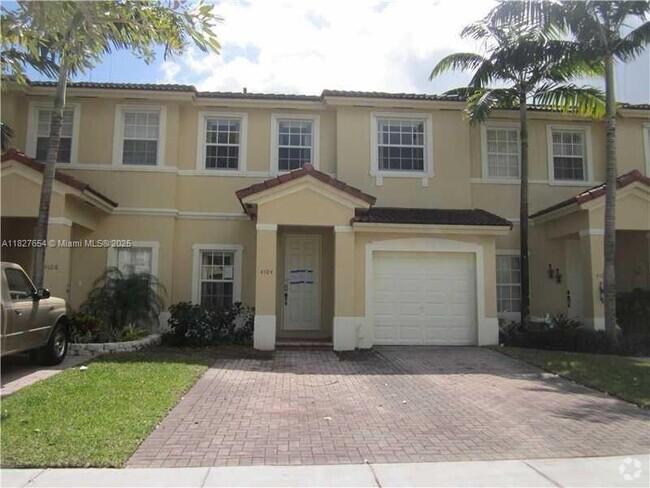 Building Photo - 4104 NE 24th Dr Rental